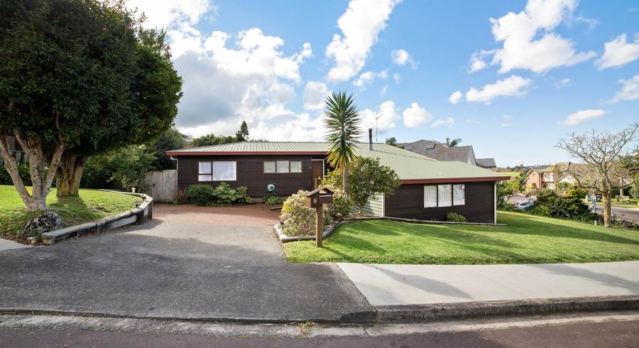  at 8 Oakpark Place, West Harbour, Auckland