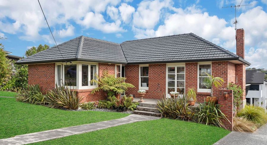 at 1/3 Newhaven Terrace, Mairangi Bay, North Shore City, Auckland