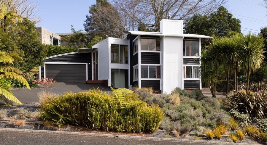  at 275 Waitaha Road, Welcome Bay, Tauranga