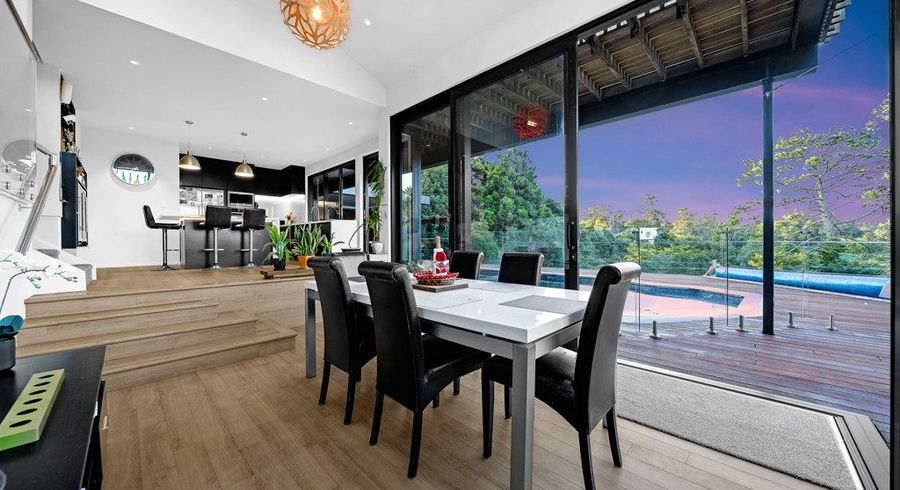  at 8 Aberdeen Road, Campbells Bay, North Shore City, Auckland