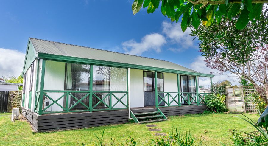  at 14 Sequoia Place, Pukete, Hamilton