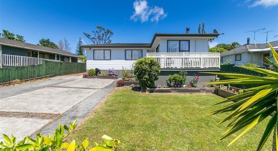  at 10 Granville Dr, Massey, Waitakere City, Auckland