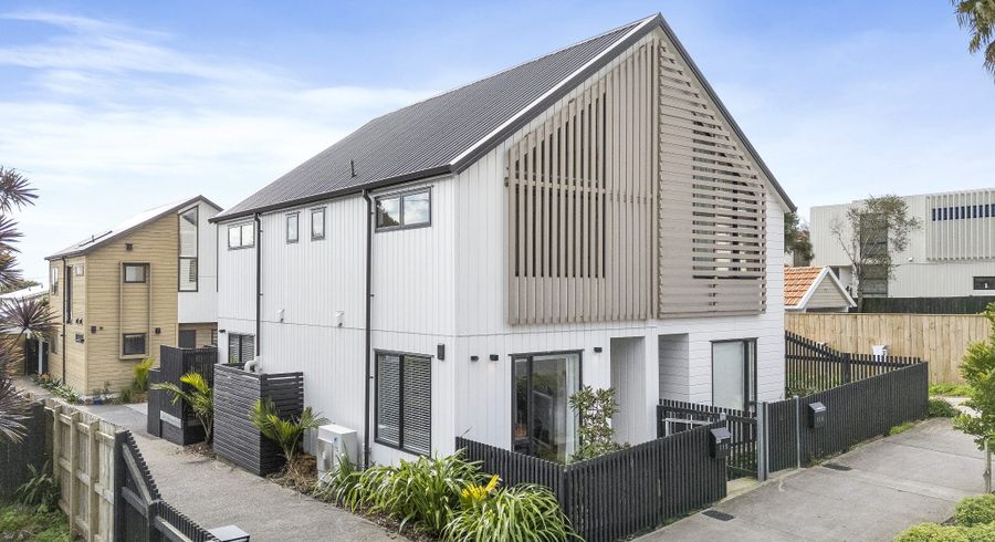  at 11B Range View Road, Mount Albert, Auckland