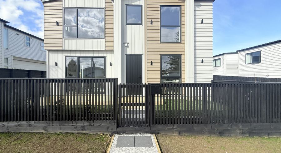  at 2/54 Boakes Road, Mount Wellington, Auckland City, Auckland