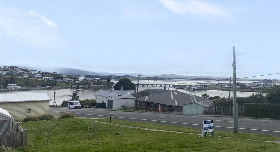  at 25 Bates Street, Riverton
