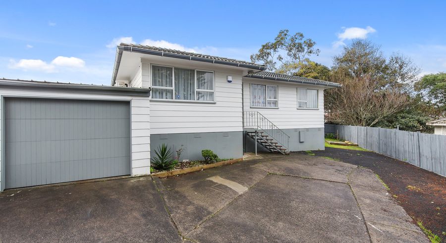  at 2/21 Komako Place, Papatoetoe, Auckland