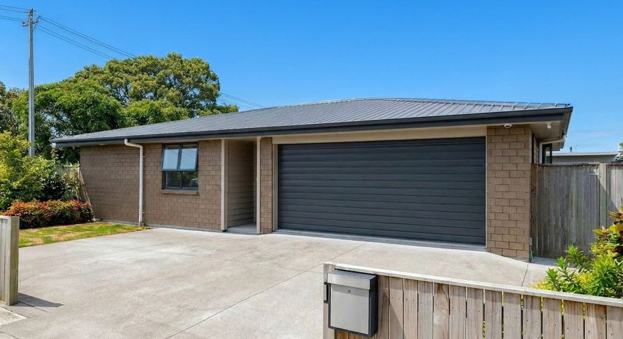  at 1 Long Melford Road, Awapuni, Palmerston North, Manawatu / Whanganui