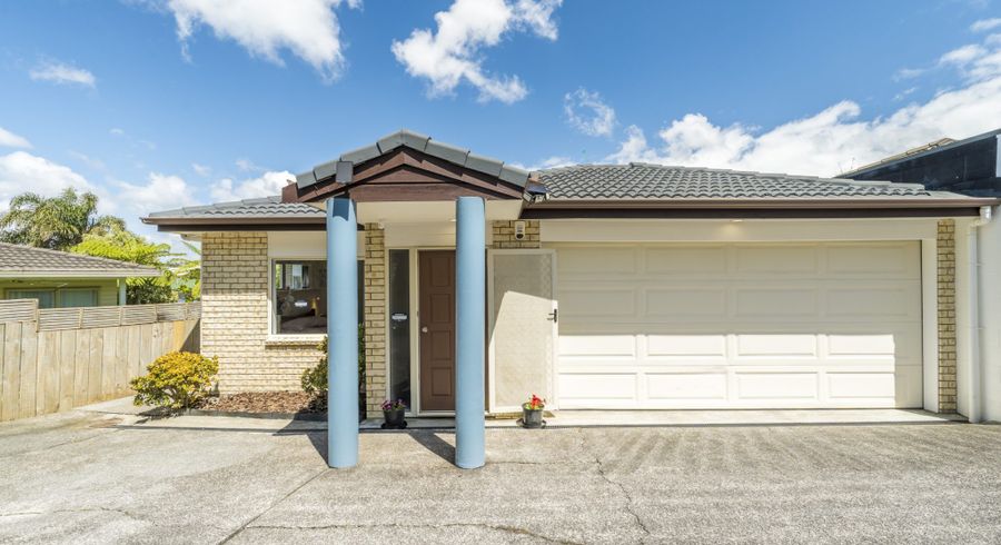  at 25C Buscomb Avenue, Henderson, Waitakere City, Auckland
