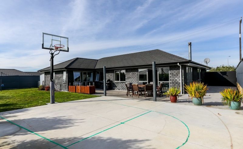  at 122 Pohutukawa Place, Waiwhakaiho, New Plymouth