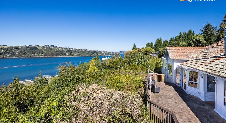  at 32 Adderley Terrace, Ravensbourne, Dunedin, Otago
