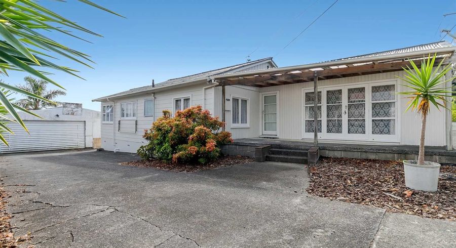  at 189 Waimumu Road, Massey, Waitakere City, Auckland