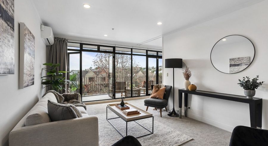  at 2D/36 James Cook Crescent, Remuera, Auckland