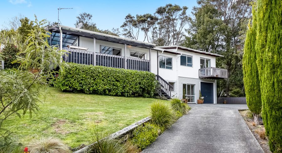  at 12 Eugen Place, Glenfield, North Shore City, Auckland