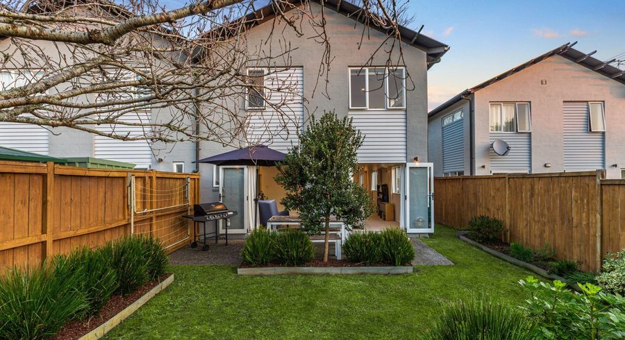  at 11 Pecan Place, Avondale, Auckland