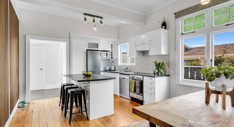  at 800 Victoria Street, Parkvale, Hastings, Hawke's Bay