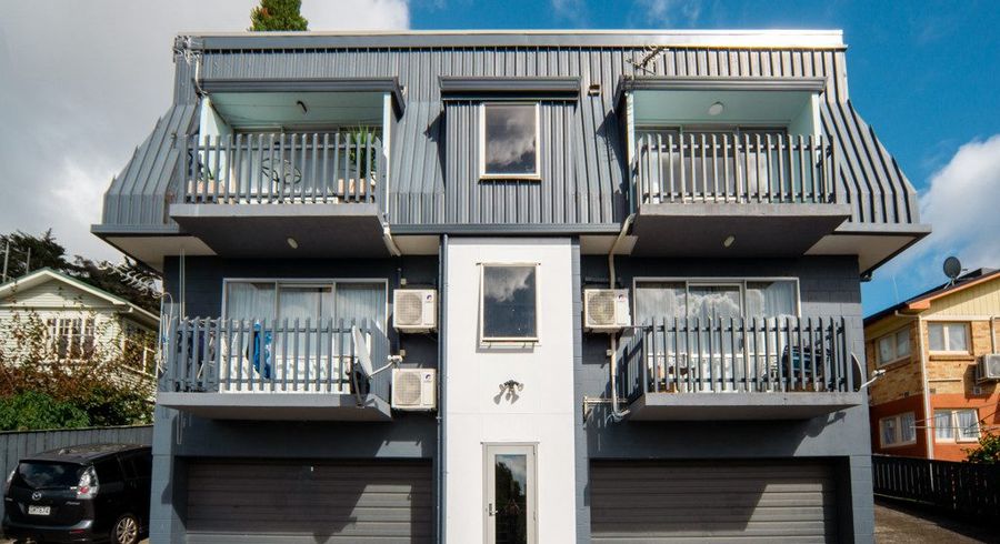  at 4/2 Ruakiwi Road, Hamilton Lake, Hamilton, Waikato