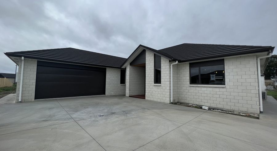  at 21 Sydney Place, Flagstaff, Hamilton