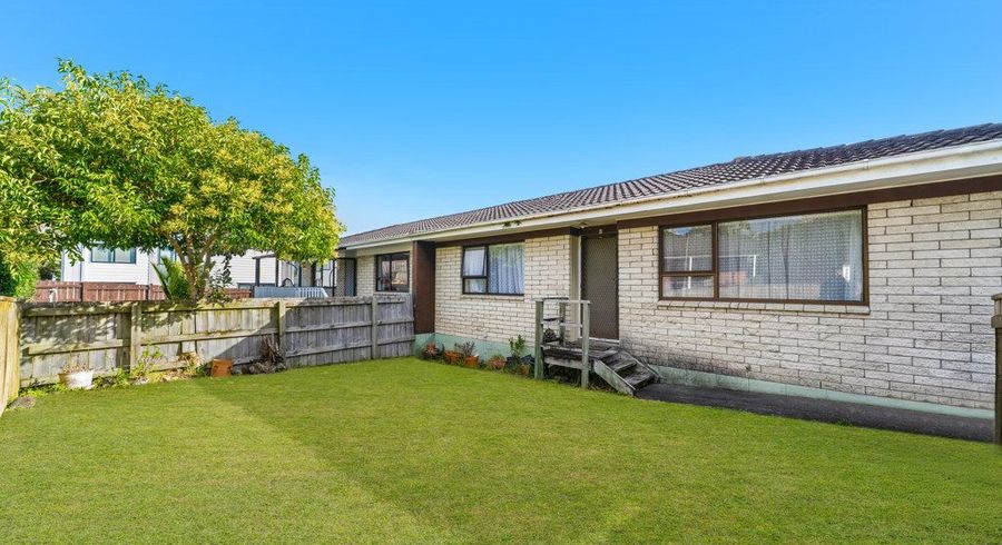  at 2/64 Weymouth Road, Manurewa, Manukau City, Auckland