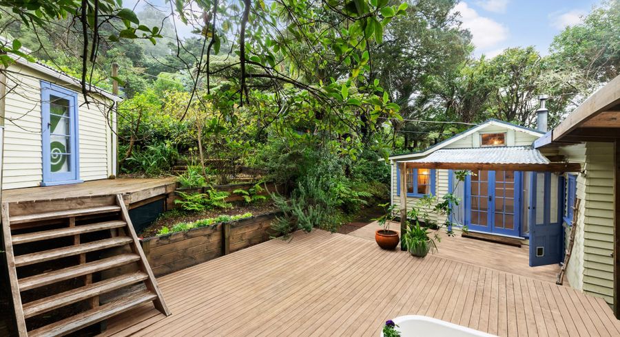  at 91 Warner Park Avenue, Laingholm, Auckland