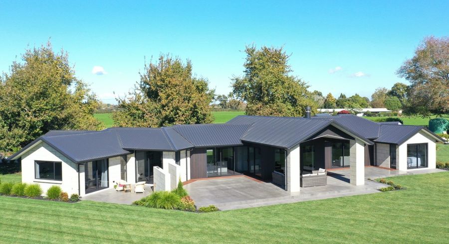  at 300 Pickering Road, Tamahere, Hamilton
