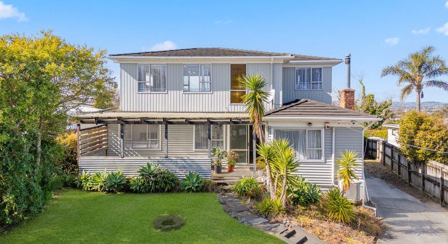  at 207 Don Buck Road, Massey, Waitakere City, Auckland
