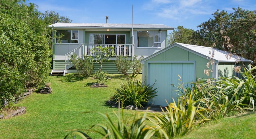  at 3 Arthur Street, Waikawa Beach, Manakau