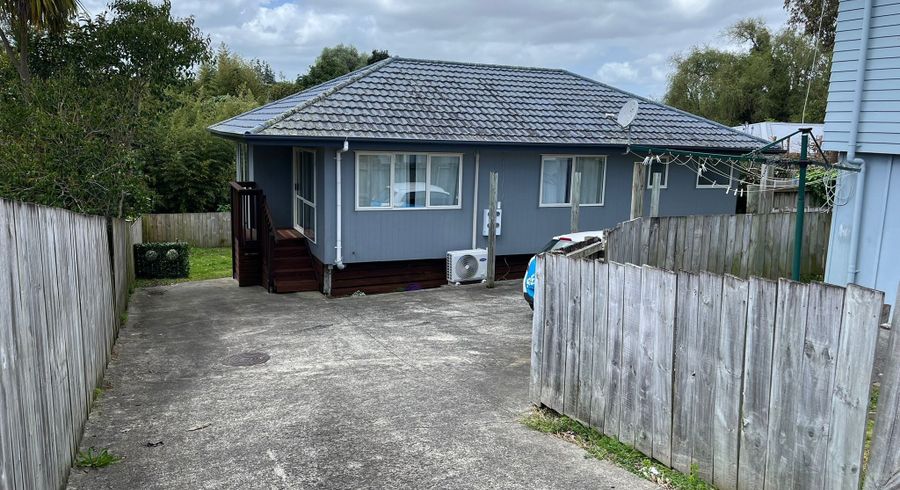  at 11A Hollinbrigg Avenue, Manurewa East, Manukau City, Auckland