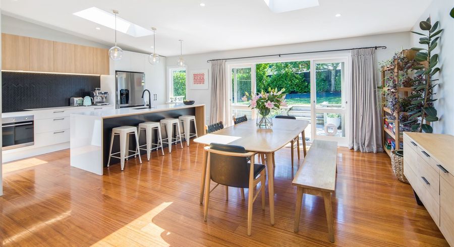  at 52 Stanley Street, Berhampore, Wellington