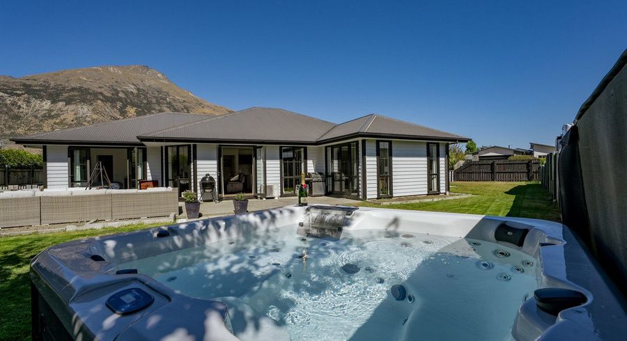  at 32 Hope Avenue, Lake Hayes, Queenstown