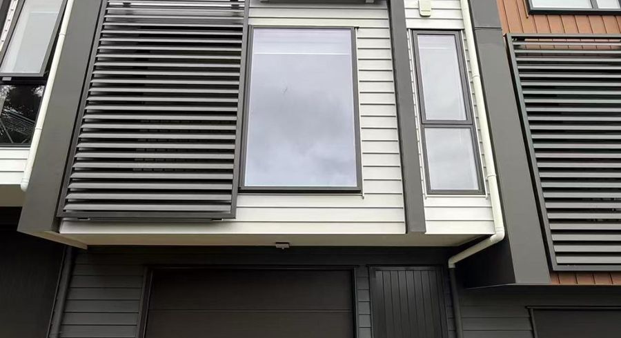  at 4/15B Wolseley St, Morningside, Auckland City, Auckland