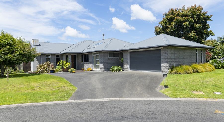  at 13 Parkview Place, Riverdale, Gisborne