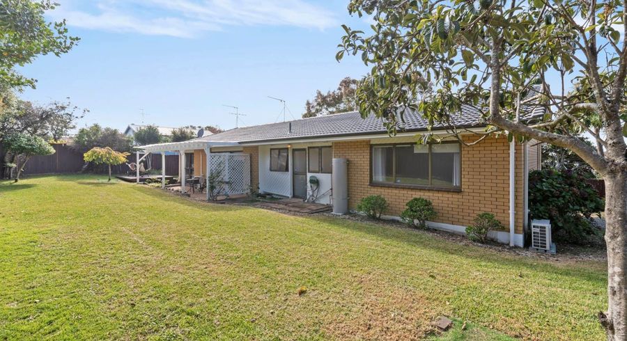  at 43 Botany Road, Botany Downs, Manukau City, Auckland
