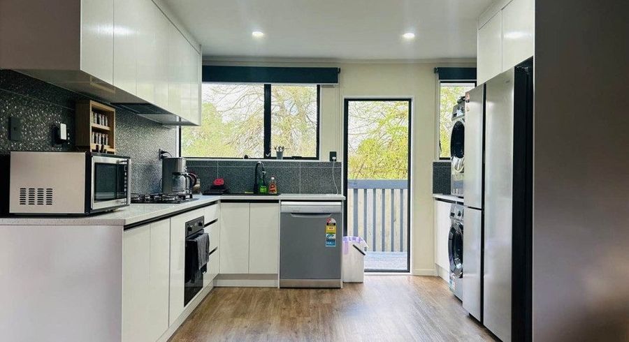  at 12B Greenhaven Avenue, Opaheke, Papakura, Auckland