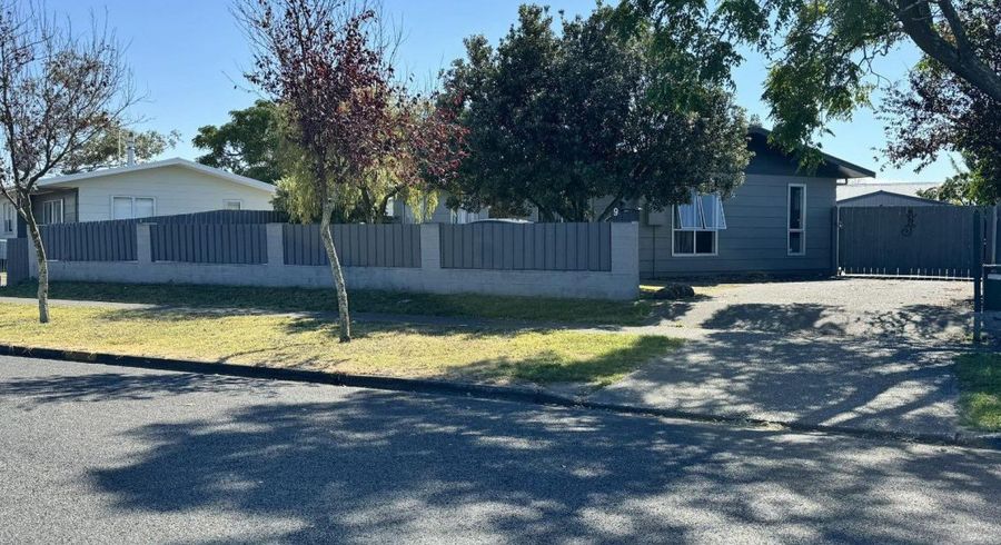  at 9 Cartier Crescent, Flaxmere, Hastings