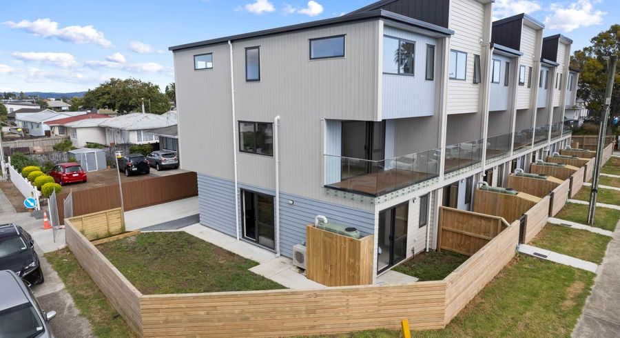  at  1-4 / 1 Balfour Road, Manurewa, Manukau City, Auckland