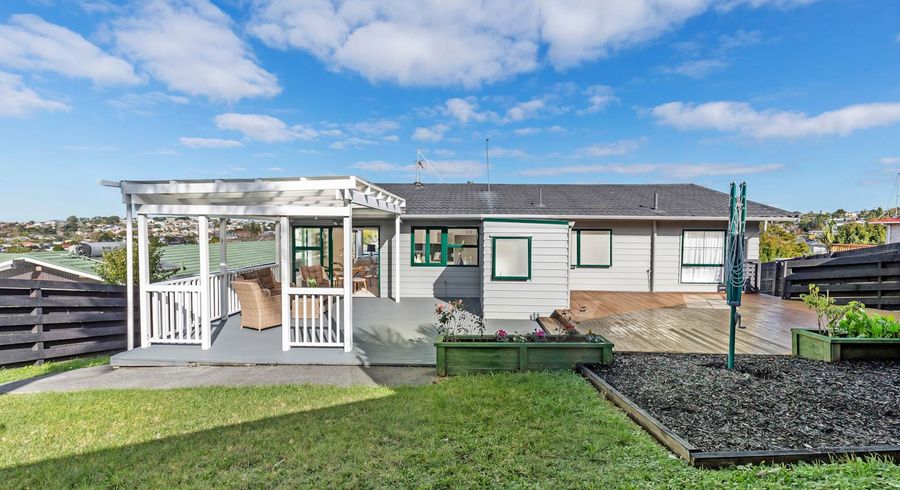  at 75 Lynden Avenue, Hillcrest, Auckland