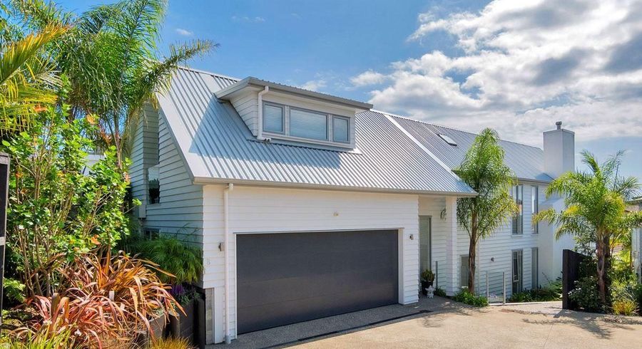  at Castor Bay, North Shore City, Auckland