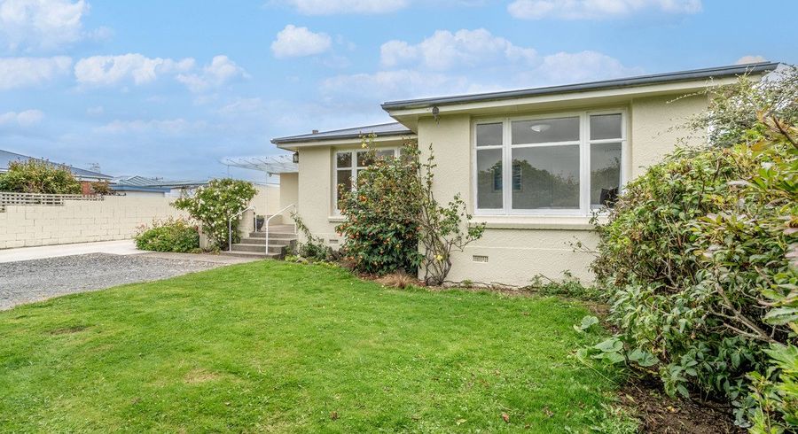  at 327 Layard Street, Waverley, Invercargill