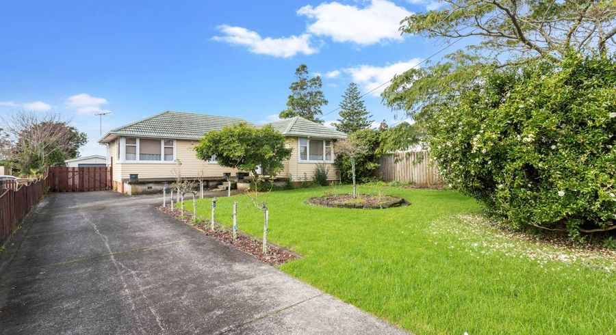  at 37 Flanshaw Road, Te Atatu South, Auckland