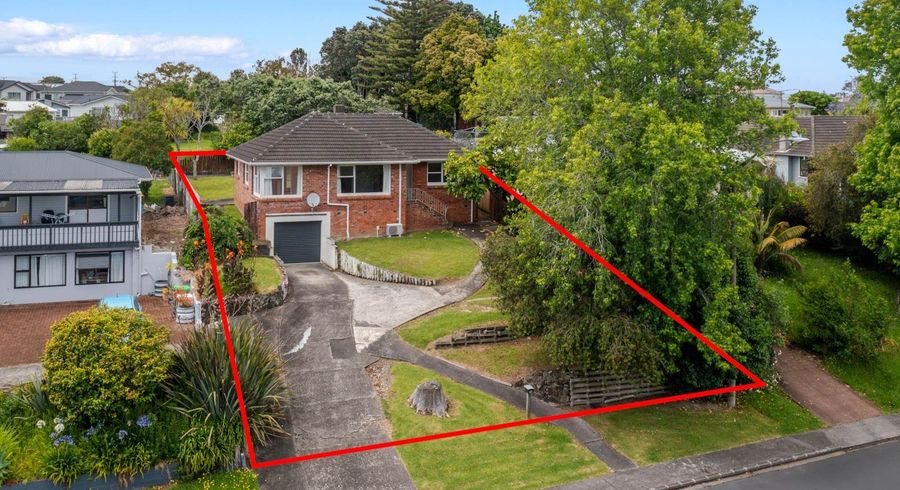  at 15 Diana Drive, Glenfield, North Shore City, Auckland