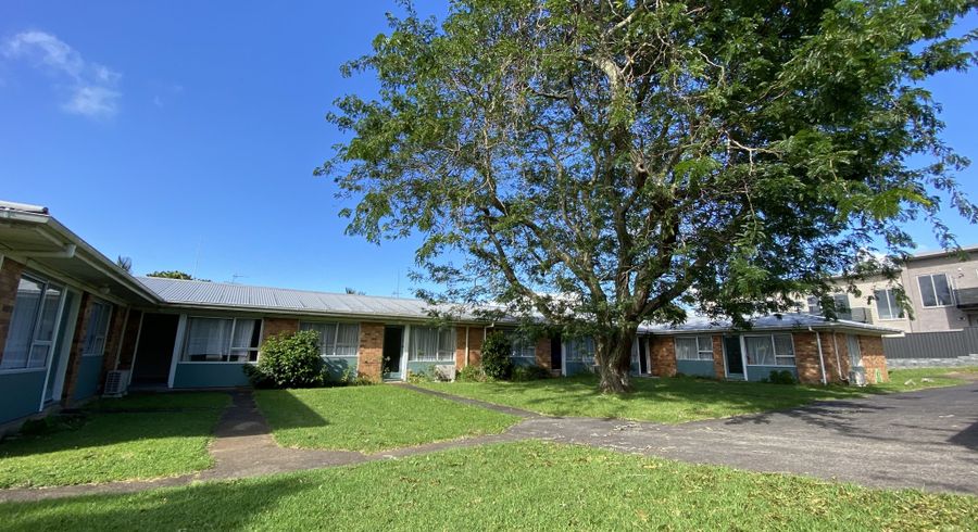  at 2/15b Clarke Road, Onehunga, Auckland City, Auckland