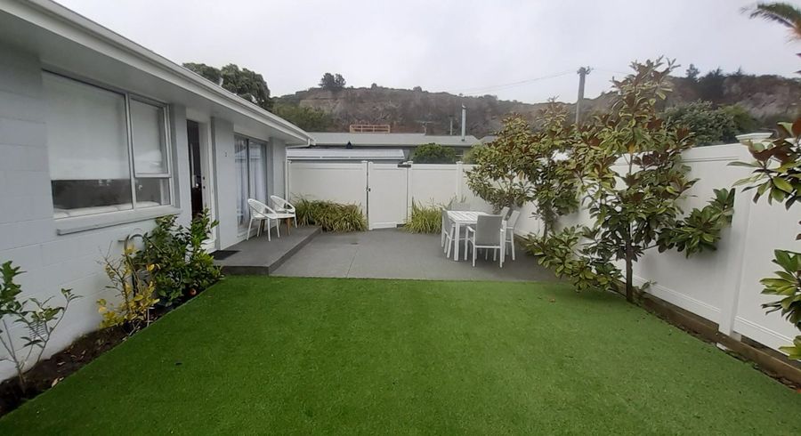  at 2/37b  Main Road, Redcliffs, Christchurch City, Canterbury