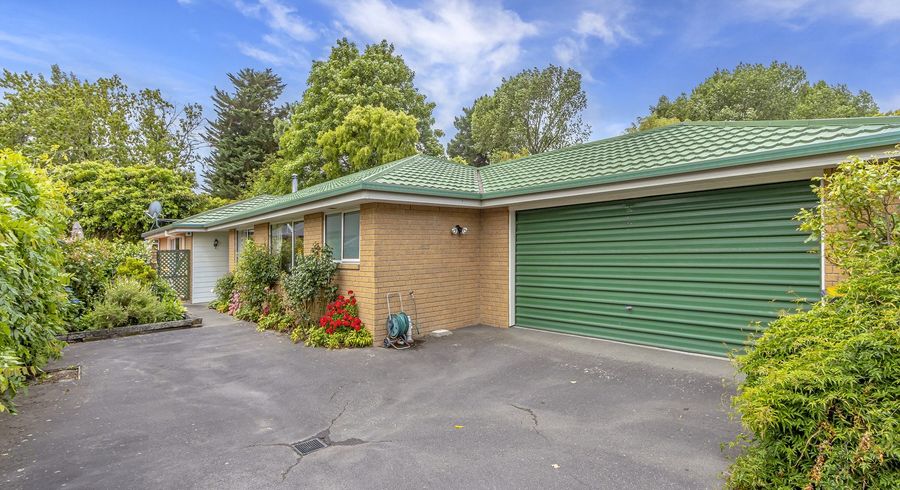  at 2/18 Woodbury Street, Avonhead, Christchurch
