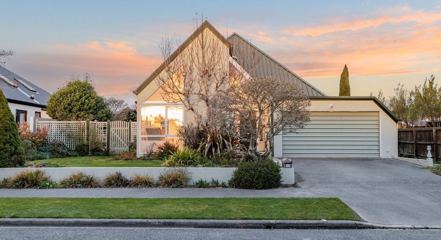  at 46 Westgrove Avenue, Avonhead, Christchurch City, Canterbury