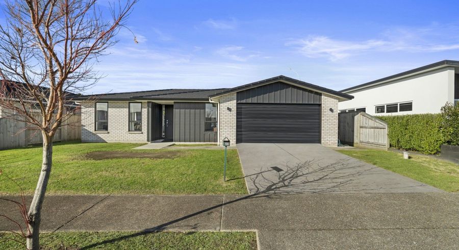  at 27 Awataha Crescent, Pyes Pa, Tauranga