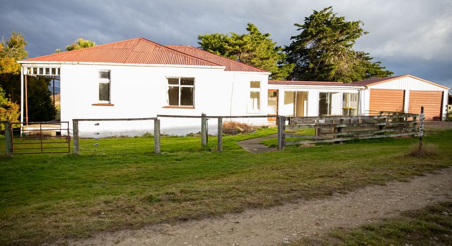  at 719 Piano Flat Road, Steeple Burn, Waikaia