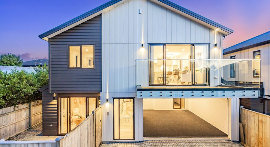 at 3C Dawnhaven Drive, Te Atatu Peninsula, Waitakere City, Auckland