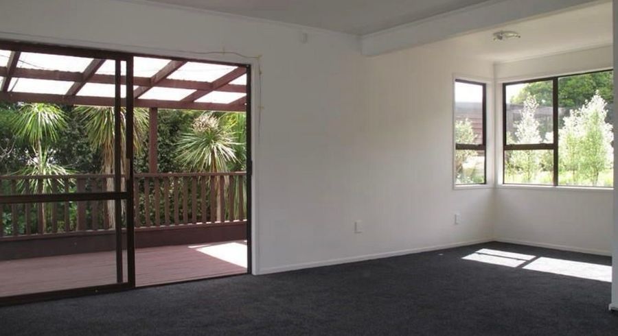  at 32 Glencourt Place, Glenfield, North Shore City, Auckland
