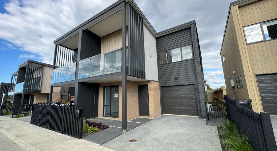  at 28 Monstedt Terrace, Mairangi Bay, North Shore City, Auckland
