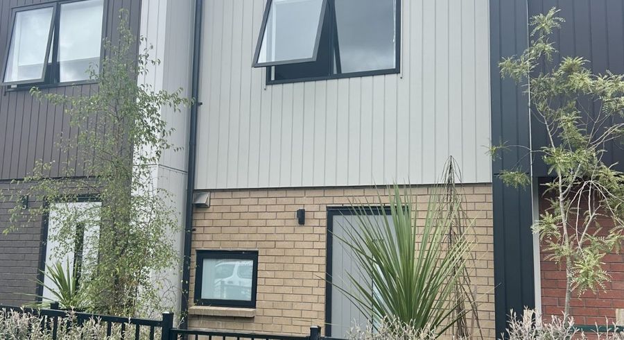  at 22 Jabuka Street, Glen Eden, Waitakere City, Auckland